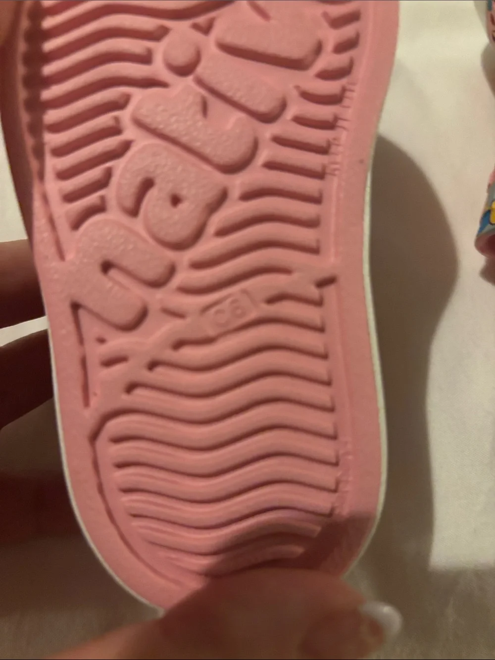 NWT Native Kids Pink Floral Smiley Water Shoes